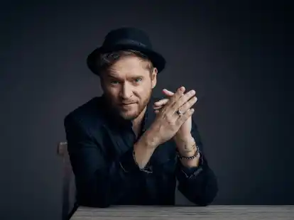 Johannes Oerding kommt im Rahmen seiner Sommer-Open-Airs 2025 auch nach Aurich.