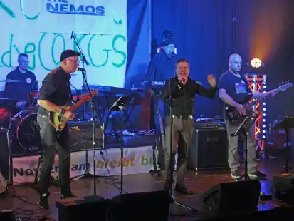 Die Band The Nemos mit Martin Koch, Oliver Morawietz, Eike Harnisch, Nils Humboldt und Sören Drebing (von links) eröffnete den Konzertabend.