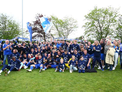 Diesen Sonntag werden die Kickers Emden nicht vergessen: nach dem Sieg gegen Egestorf geht es für sie in die Fußball-Regionalliga.