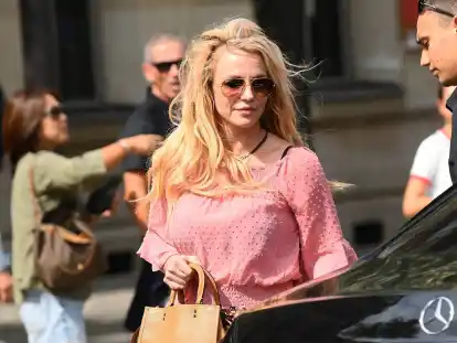 Über Jahre hinweg waren Britney Spears und ihr Vater Jamie in einen lauten, bitteren Rechtsstreit verwickelt. Dieser ist jetzt beendet.