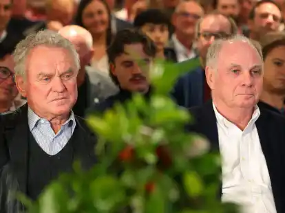 Sind unterschiedlicher Meinung bei Ralf Rangnick als Bayern-Trainer:&nbsp;Sepp Maier und Uli Hoene&szlig;.