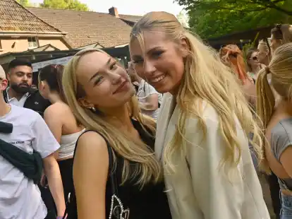 1. Mai am Drögen Hasen in Oldenburg Die PartyBilder vom Frühtanz