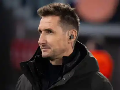 Miroslav Klose spricht &uuml;ber seine Nervosit&auml;t, die er vor Fu&szlig;ballspielen hatte.