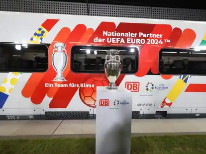 Die Deutsche Bahn will bei der EM das Sicherheitspersonal erh&ouml;hen.