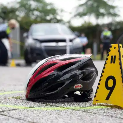 Spurensuche: Ein Verkehrsunfall zwischen Auto und Fahrrad ist leider Alltag - doch wie viel Haftung kann ein 12-Jähriger tragen müssen?