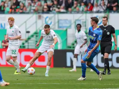 Die SpVgg Greuther F&uuml;rth und Eintracht Braunweig trennten sich 3:3.