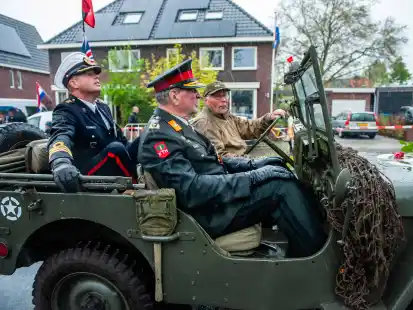 Militaire parade met veteranen in Wageningen, Nederland.  Op 5 mei worden door het hele land in Nederland evenementen gehouden ter gelegenheid van Bevrijdingsdag.