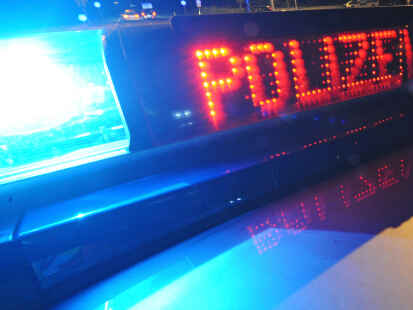 Die Polizei kontrollierte Samstagnacht einen Autofahrer in Wildeshausen, der durch überhöhtes Tempo aufgefallen war.