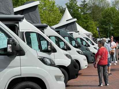 Insgesamt rund 80 Wohnmobile und Wohnwagen konnten sich die Besucher des 14. Norddeutschen Caravan-Salons in Sande anschauen.