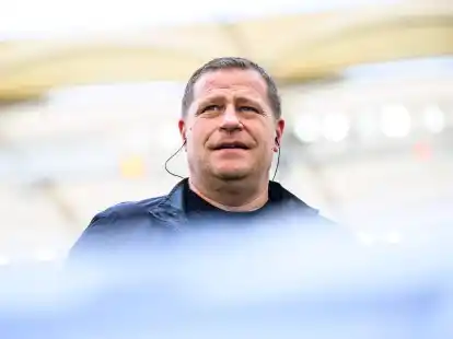 Bayern M&uuml;nchens Sportvorstand Max Eberl hat Joachim L&ouml;w im Stuttgarter Stadion getroffen.