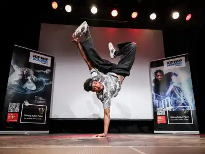 Breaking-T&auml;nzer Noah Tete. Die Tanzsportart feiert seine Olympia-Premiere.