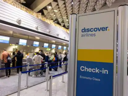 Die Pilotengewerkschaft Vereinigung Cockpit sowie die Kabinengewerkschaft Ufo haben zu einem ganzt&auml;gigen Streik am Freitag aufgerufen. Der Lufthansa-Ferienflieger Discover Airlines ist hiervon auch betroffen.