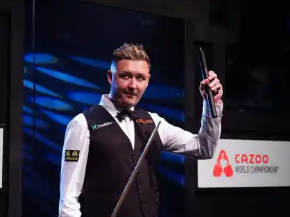 Kyren Wilson holte sich erstmals den Titel bei der Snooker-WM.