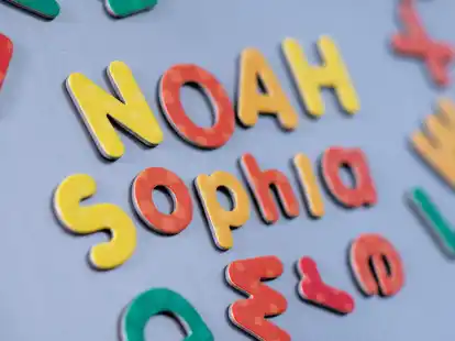 Das Vornamenduo Sophia und Sophie sowie Noah führen die Liste der beliebtesten Vornamen 2023 an.