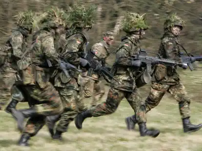 2011 war die Wehrpflicht in Deutschland nach 55 Jahren ausgesetzt worden.