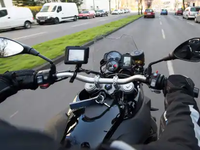 In die Motorradsaison sollten Biker nur starten, wenn auch der Versicherungsschutz stimmt.