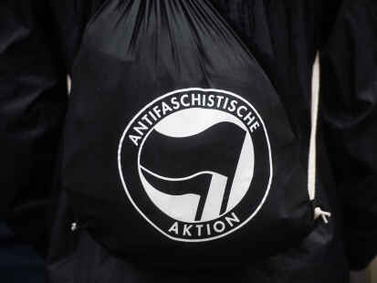 Die Antifaschistische Aktion hatte eine eigene Kundgebung in Schortens angekündigt – und sagt ihre Aktion nun ebenfalls ab.