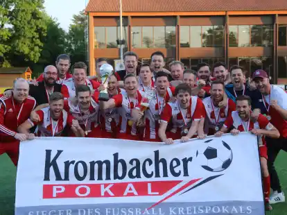 Klares Ding im Finale gegen Stenum: Die Ü-32-Fußballer des VfL Wildeshausen haben den Kreispokal gewonnen.