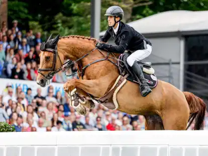 Marvin J&uuml;ngel konnte seinen Sieg beim deutschen Spring-Derby aus dem Vorjahr wiederholen.