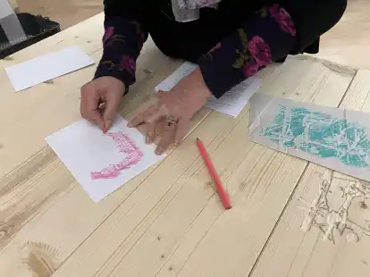 Die Frottage-Technik kann man am Internationalen Museumstag an einer Mitmach-Station im Horst-Janssen-Museum  ausprobieren. Foto:  Horst-Janssen-Museum