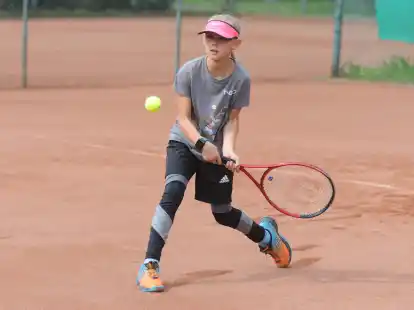Die jüngsten Tennisspielerinnen und Tennisspieler zeigten in Nordenham starke Leistungen.