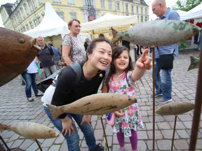 Viel zu entdecken: Der Nikolaimarkt findet an diesem Wochenende mit 85 Kunsthandwerkern auf dem Schlossplatz statt.