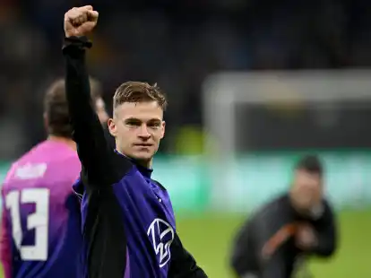 Joshua Kimmich freut sich &uuml;ber seine EM-Nominierung.