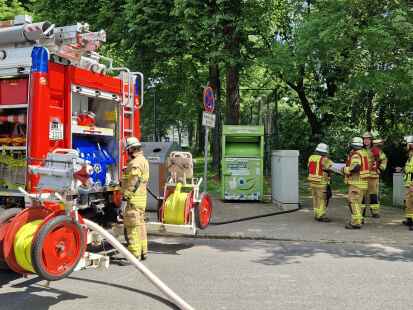 Einsatz an der Brommystraße: Der Flächenbrand war schnell gelöscht