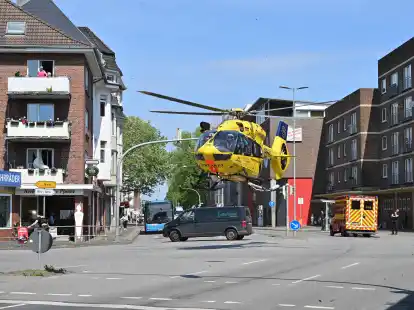 Der Rettungshubschrauber landete auf der Kreuzung Gökerstraße/Mühlenweg.