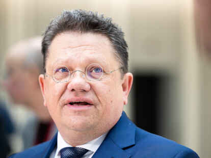 Will ein zukunftssicheres Netz von Kliniken in der Fläche erhalten: Niedersachsens Gesundheitsminister Andreas Philippi (SPD) äußert sich zur umstrittenen Reform von Bundesminister Karl Lauterbach.