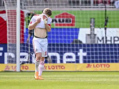 Florian Kainz und sein FC Köln steigen aus der Bundesliga ab.