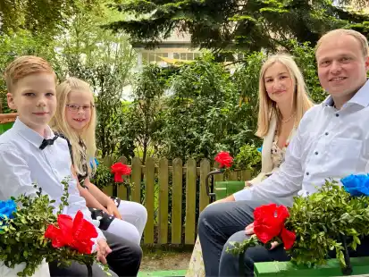Die diesjährigen Pfingstmajestäten in Ellwürden waren Nele Göckemeyer und Christoph Reiprich sowie das Kinderpaar Lara Garbe und Ben-Luca Böning.