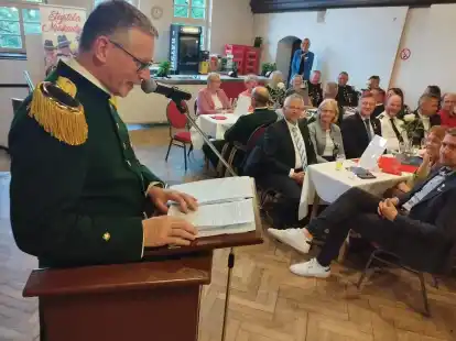 Lobte in seiner Rede die Entwicklung in der Stadt: Gilde-General und B&uuml;rgermeister Jens Kuraschinski