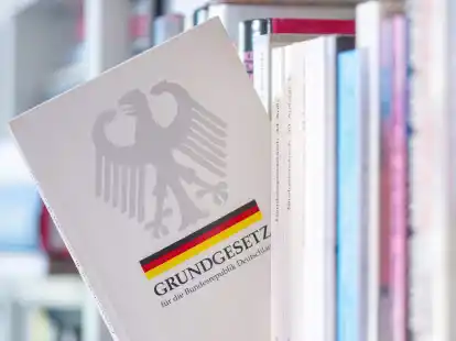 Das Jahr des Grundgesetz-Jubil&auml;ums d&uuml;rfte ein entscheidendes werden in der Geschichte der bundesdeutschen Demokratie.