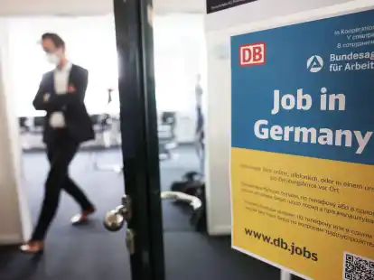 Sprachkurse tragen mittel- und langfristig zur Erh&ouml;hung der Erwerbst&auml;tigkeitsquoten Gefl&uuml;chteter bei, hei&szlig;t es vom IAB.