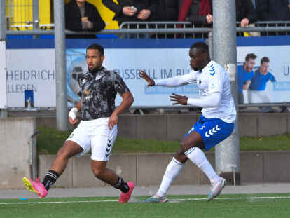 Waren in der vergangenen Saison noch Gegner: Jason Tomety-Hemazro (links) traf mit Teutonia Ottensen auf den VfB um Anouar Adam.