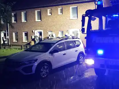 Bei einem Blitzeinschlag in ein Reihenhaus am Landwehr in Cloppenburg ist es gl&uuml;cklicherweise bei geringem Sachschaden geblieben.