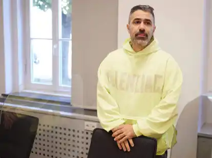 Bushido im Oberlandesgericht Brandenburg (Havel) bei der Fortsetzung eines Zivilprozesses zwischen ihm und Arafat Abou-Chaker um eine Wohnanlage in R&uuml;dersdorf.