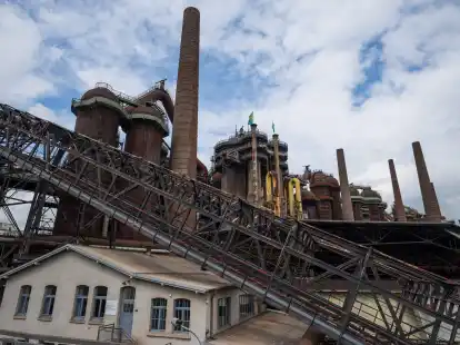Das Weltkulturerbe V&ouml;lklinger H&uuml;tte. Die V&ouml;lklinger H&uuml;tte ist das einzige vollst&auml;ndig erhaltene Eisenwerk, das in die Welterbeliste der Unesco aufgenommen wurde.