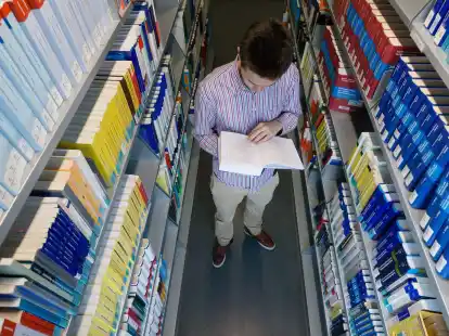 Wer BWL studiert ist einer von vielen - mit einem guten Abschluss sind die Karriereaussichten aber positiv.