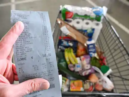 H&ouml;here Teuerungsraten schw&auml;chen die Kaufkraft von Verbrauchern. Das bremst den privaten Konsum, der eine wichtige St&uuml;tze der Konjunktur in Deutschland ist.