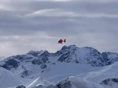 L&ouml;st eine Person auf einer privaten Wandertour einen Hubschrauber-Einsatz aus, kann sie von ihrem Begleiter keinen Schadenersatz verlangen und die Kosten einfordern.