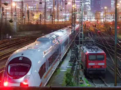 Erneuter Streik: Von Dienstag, 12. M&auml;rz, 2 Uhr bis Mittwoch, 13. M&auml;rz, 2 Uhr ist der Personenverkehr betroffen.