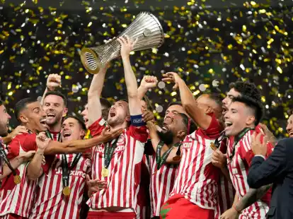 20 Jahre nach dem EM-Titel f&uuml;r Griechenland darf wieder ein Titel gefeiert werden: Der erste Europapokal f&uuml;r ein griechisches Team.