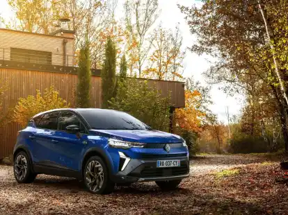 Stadtgel&auml;ndewagen in neuem Gewand: Der &uuml;berarbeitete Renault Captur ist f&uuml;r Juni angek&uuml;ndigt.