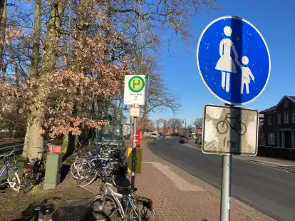 Soll umgestaltet werden: die Bushaltestelle B&ouml;seler Stra&szlig;e