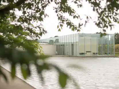 Das Ausstellungsgeb&auml;ude der Langen Foundation steht auf dem Gel&auml;nde der ehemaligen Nato-Raketenstation.