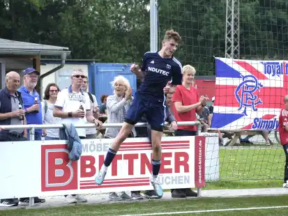 Kickers Emdens A-Jugend macht in der Saison 2023/24 den Aufstieg in die Niedersachsenliga mit einem Sieg gegen den VfL Oldenburg (fast) perfekt