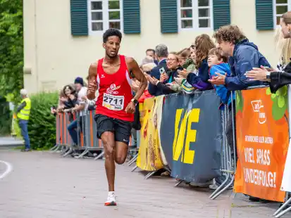 543 L&auml;uferinnen und L&auml;ufer erreichten beim 10-Kilometer-Lauf das Ziel.