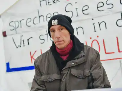 Klimaaktivist Wolfgang Metzeler-Kick im Hungerstreik-Camp in Berlin.